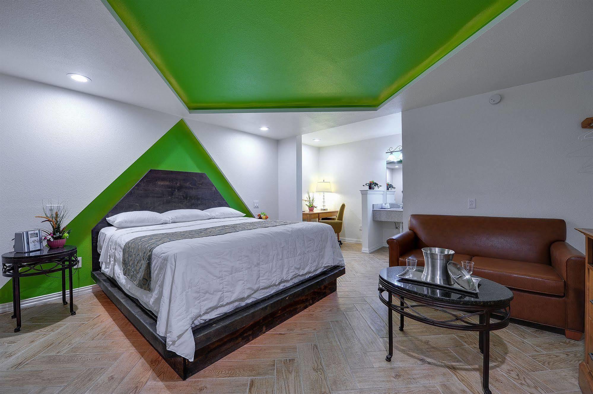 Romantic Inn & Suites Dallas Eksteriør billede