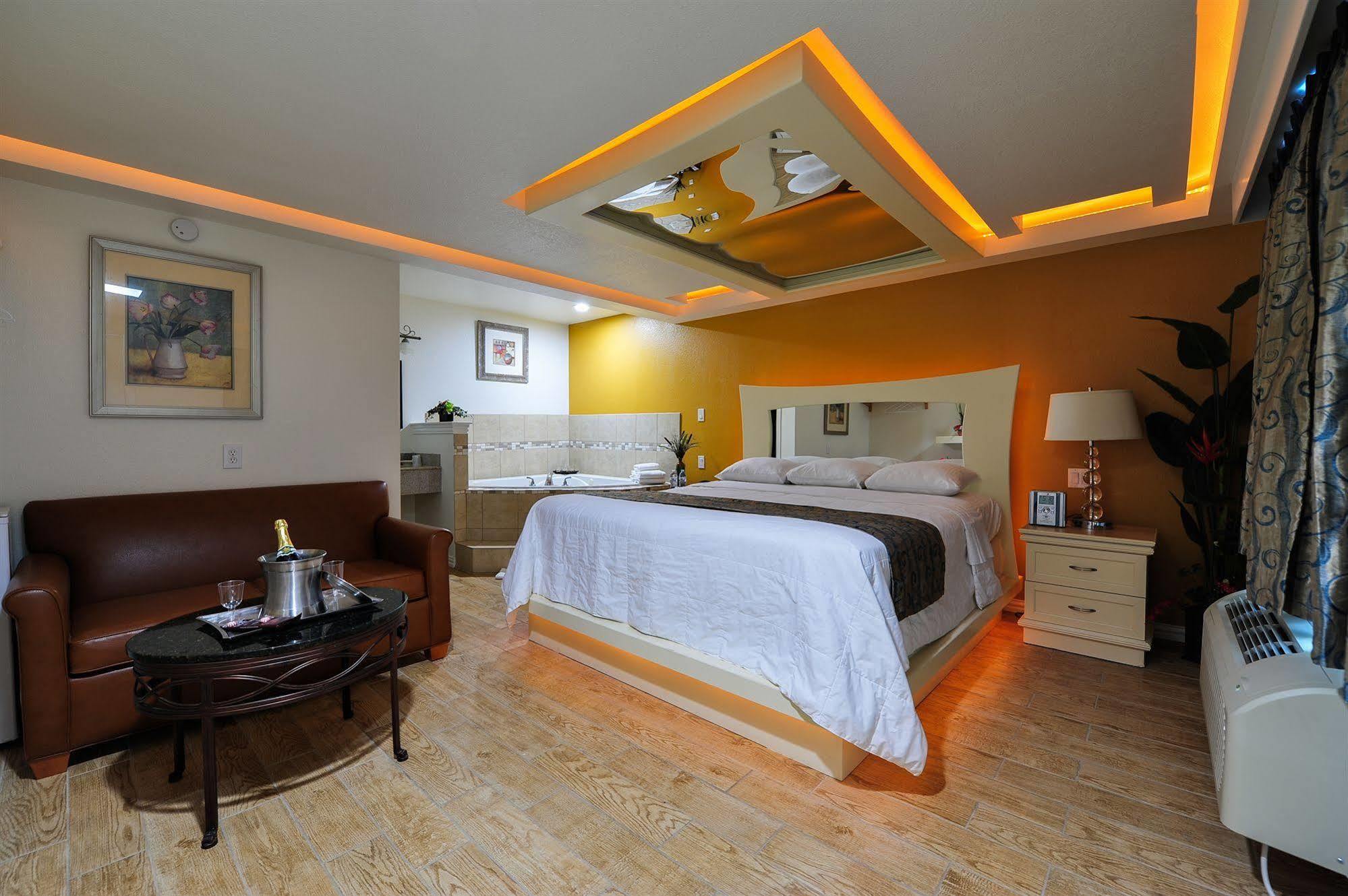 Romantic Inn & Suites Dallas Eksteriør billede